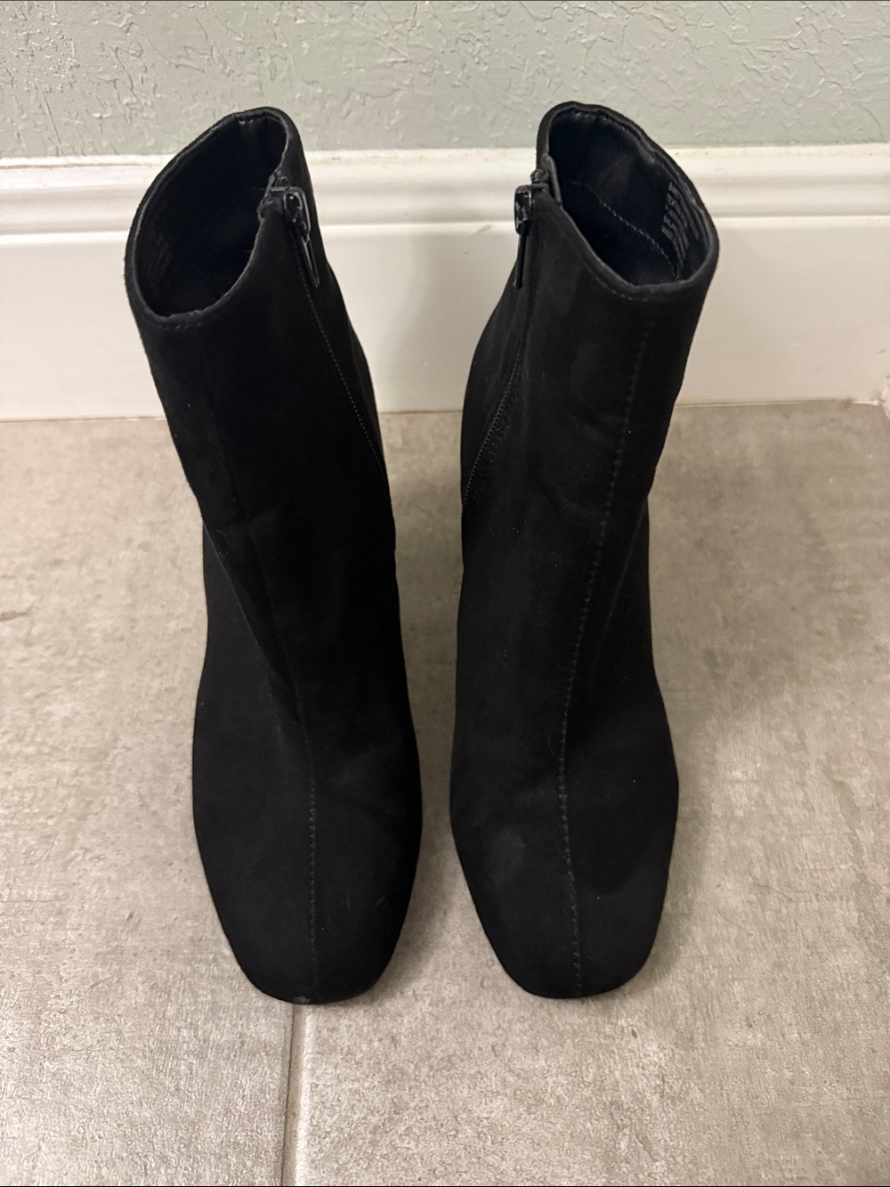 Betsey Johnson Black Suede Ankle Boots with Multicolor Crystal Block Heel - Picture 2 of 5